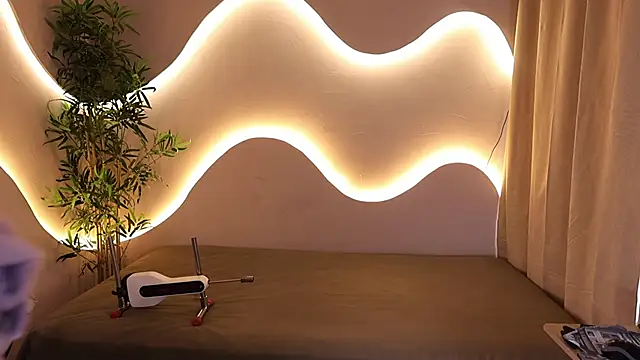 Mystic blue online show from 10/08/25, 12:47