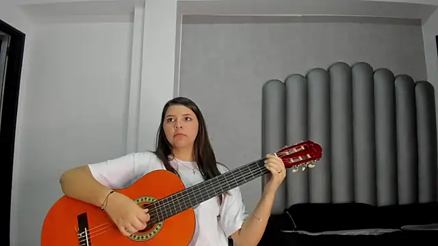 Charlotte-Star online show from 11/11/25, 10:43