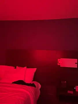 Snapshot of bbwbubbles77 chatting on 12/20/25, 05:58 bbwbubbles77 online show from 12/20/25, 05:58