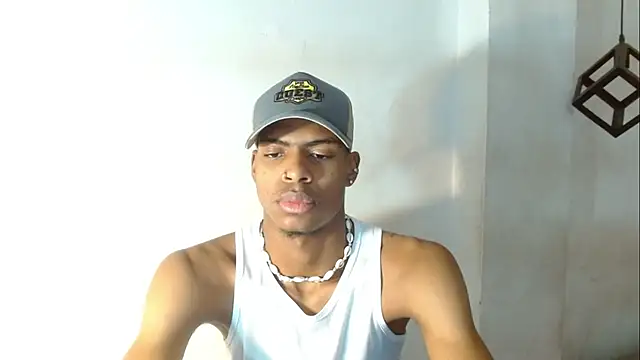 criss zuri online show from 10/17/25, 11:57