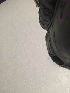 criss zuri online show from 02/16/26, 01:07