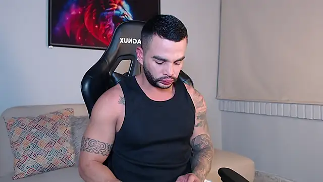 Bruno De Lucaa  online show from 09/09/25, 02:22