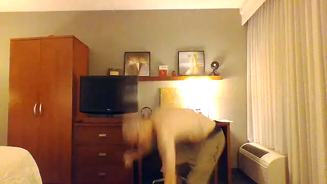 Snapshot of WWGD69 chatting on 09/17/25, 07:59 WWGD69 online show from 09/17/25, 07:59