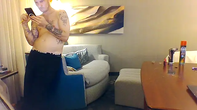 Snapshot of WWGD69 chatting on 09/25/25, 12:42 WWGD69 online show from 09/25/25, 12:42