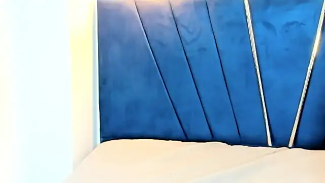 Snapshot of zeusapollofuck chatting on 09/18/25, 09:06 zeusapollofuck online show from 09/18/25, 09:06