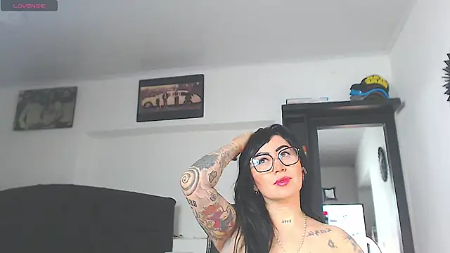 Vicky hotmilf online show from 05/01/26, 08:08