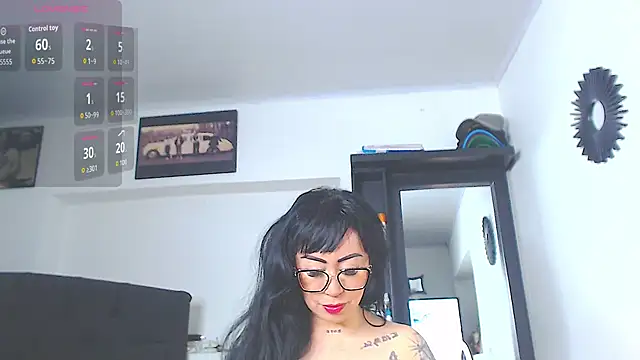 Snapshot of Vicky_hotmilf chatting on 06/03/26, 11:13 Vicky hotmilf online show from 06/03/26, 11:13