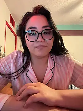 Snapshot of MyHoneyFrida chatting on 02/25/26, 06:23 MyHoneyFrida online show from 02/25/26, 06:23