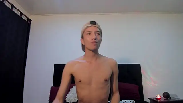 Snapshot of mhatias_ chatting on 11/26/25, 07:09 mhatias online show from 11/26/25, 07:09