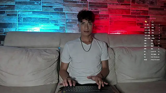 Snapshot of mhatias_ chatting on 03/04/26, 05:02 mhatias online show from 03/04/26, 05:02