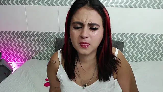 EmilyCoy  online show from 10/19/25, 02:45