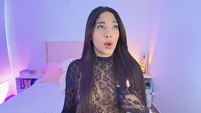 Snapshot of Megan_ale chatting on 10/18/25, 07:58 Megan ale online show from 10/18/25, 07:58