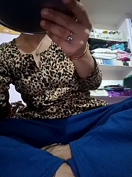 Snapshot of Sexy_Musakan22 chatting on 11/08/25, 06:13 Sexy Musakan22 online show from 11/08/25, 06:13