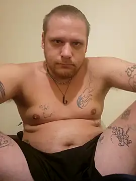 GladsomeLark online show from 09/15/25, 06:57