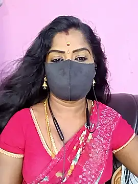 Snapshot of tamilammukuttyy chatting on 04/07/26, 05:08 tamilammukuttyy online show from 04/07/26, 05:08