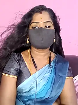 Snapshot of tamilammukuttyy chatting on 04/09/26, 03:17 tamilammukuttyy online show from 04/09/26, 03:17