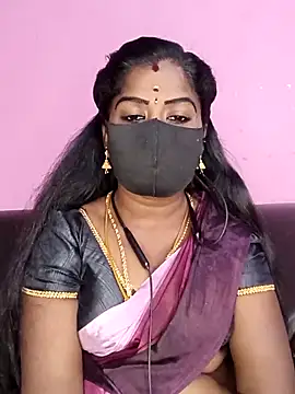 Snapshot of tamilammukuttyy chatting on 04/20/26, 06:38 tamilammukuttyy online show from 04/20/26, 06:38