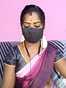 Snapshot of tamilammukuttyy chatting on 05/01/26, 03:22 tamilammukuttyy online show from 05/01/26, 03:22