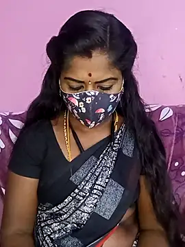 Snapshot of tamilammukuttyy chatting on 05/14/26, 03:57 tamilammukuttyy online show from 05/14/26, 03:57