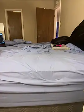 Snapshot of beauthomas chatting on 03/09/26, 10:03 beauthomas online show from 03/09/26, 10:03