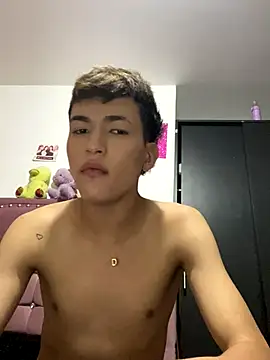 Snapshot of Thiago_blsd chatting on 10/16/25, 05:41 Thiago blsd online show from 10/16/25, 05:41