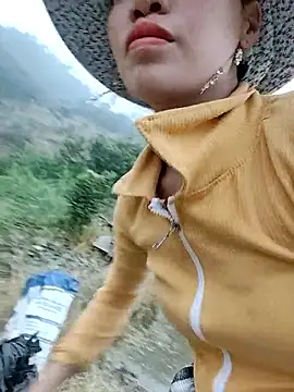 Tin tanny online show from 12/05/25, 12:52