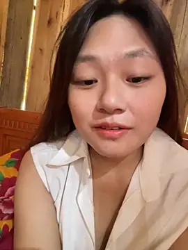 mai-xinh online show from 11/21/25, 05:06