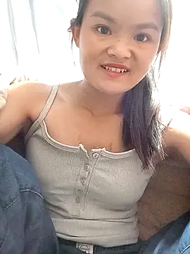 Snapshot of xinhxinhcute chatting on 10/17/25, 11:18 xinhxinhcute online show from 10/17/25, 11:18