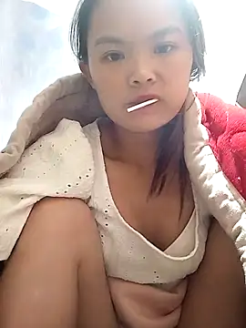 xinhxinhcute online show from 10/27/25, 09:35