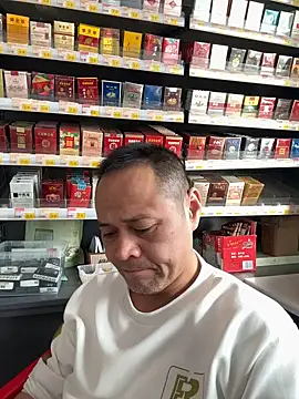 Snapshot of dajiba4718 chatting on 12/23/25, 01:47 dajiba4718 online show from 12/23/25, 01:47