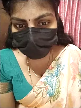 Snapshot of Nithiila chatting on 10/16/25, 06:25 Nithiila online show from 10/16/25, 06:25