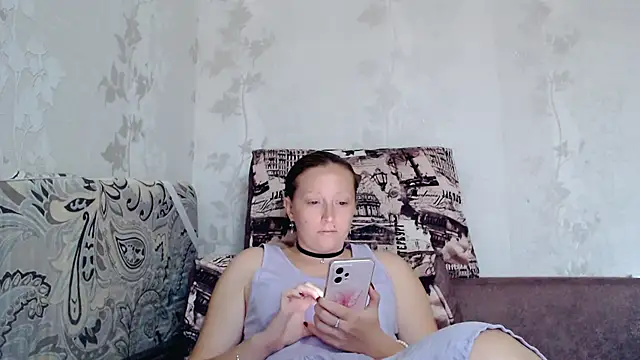 Snapshot of angelllsexy chatting on 09/17/25, 02:52 angelllsexy online show from 09/17/25, 02:52