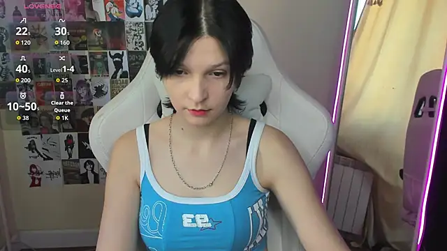 AudreyyKim online show from 10/15/25, 09:53