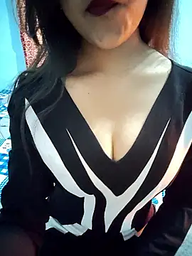 Snapshot of queen_visakha chatting on 01/14/26, 09:15 queen visakha online show from 01/14/26, 09:15