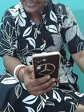 desi boudi87 online show from 06/14/26, 08:05