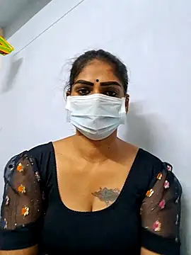 Snapshot of sherlin24 chatting on 09/19/25, 03:56 sherlin24 online show from 09/19/25, 03:56