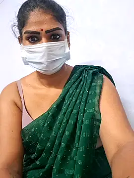 Snapshot of sherlin24 chatting on 09/22/25, 04:31 sherlin24 online show from 09/22/25, 04:31