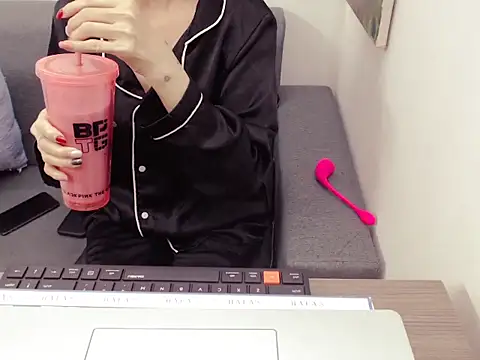 Funnygirl 9x online show from 02/08/26, 02:37