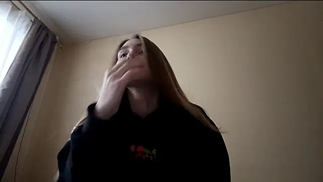 Nymera flare online show from 11/21/25, 06:56