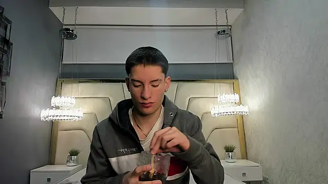 HunterHeat  online show from 09/26/25, 11:47