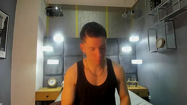 HunterHeat  online show from 11/23/25, 12:05