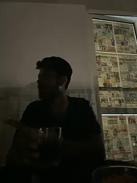 Snapshot of MeekBatgirl chatting on 09/22/25, 05:37 MeekBatgirl online show from 09/22/25, 05:37