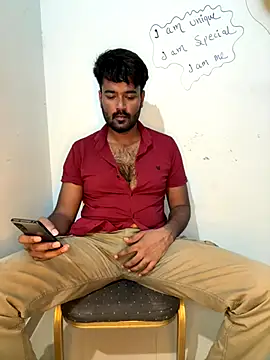 Snapshot of MeekBatgirl chatting on 09/24/25, 04:32 MeekBatgirl online show from 09/24/25, 04:32