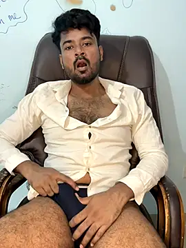 Snapshot of MeekBatgirl chatting on 10/03/25, 04:53 MeekBatgirl online show from 10/03/25, 04:53