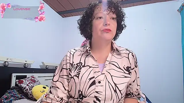 Miss Oriana online show from 10/16/25, 05:03