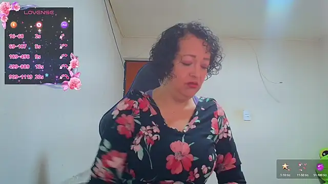 Miss Oriana online show from 11/20/25, 03:34