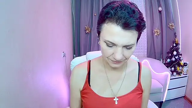 AvaSaturnian online show from 11/26/25, 01:34