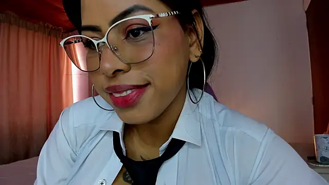 Michluxe 69 online show from 06/25/26, 09:41