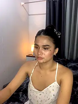 AngelHille online show from 10/16/25, 04:57