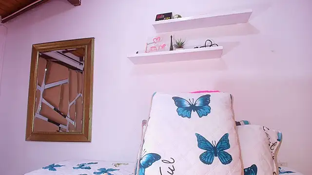 sweegirl69 online show from 09/12/25, 11:54